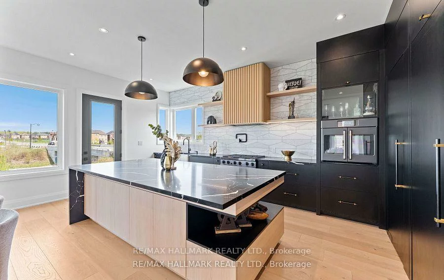 88, Cosford, Bayview Northeast, Aurora