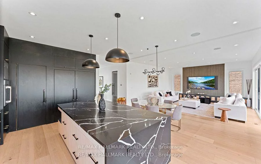 88, Cosford, Bayview Northeast, Aurora