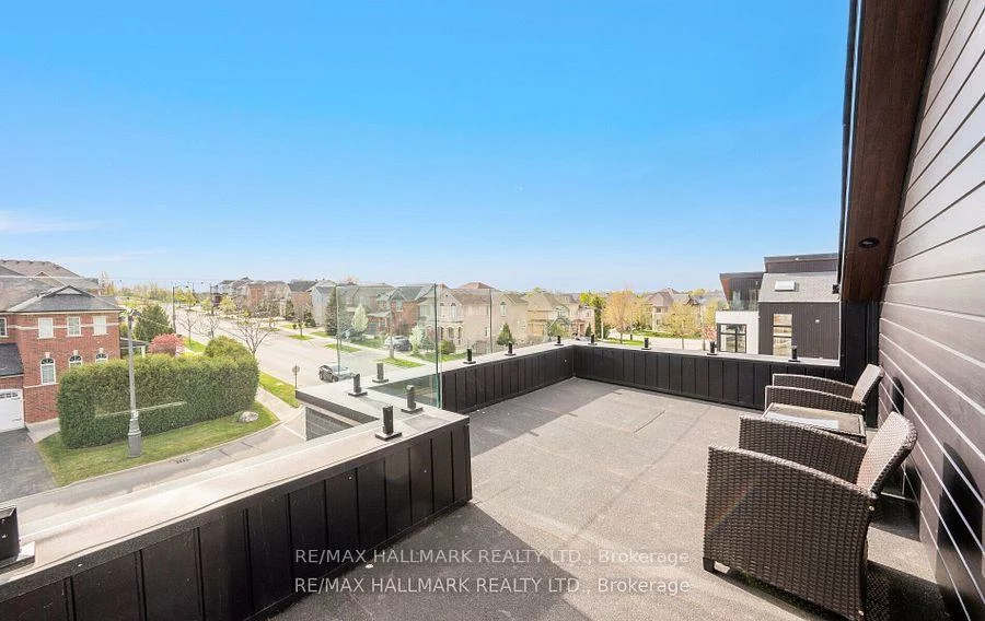 119, Pointon, Bayview Northeast, Aurora