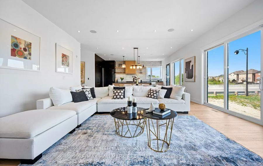 119, Pointon, Bayview Northeast, Aurora