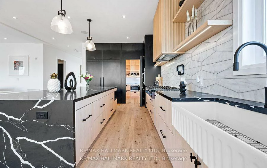 119, Pointon, Bayview Northeast, Aurora