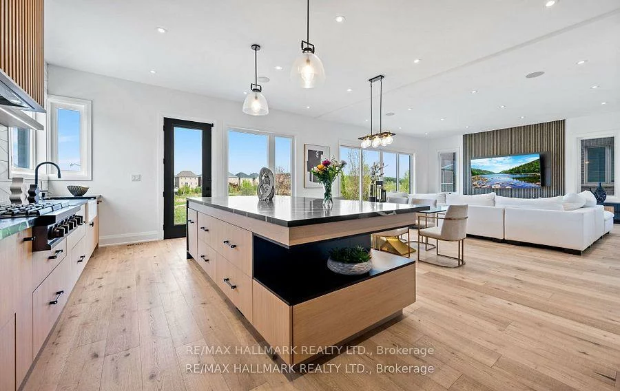 119, Pointon, Bayview Northeast, Aurora