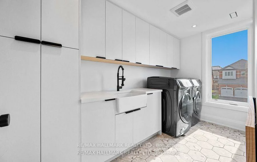 119, Pointon, Bayview Northeast, Aurora