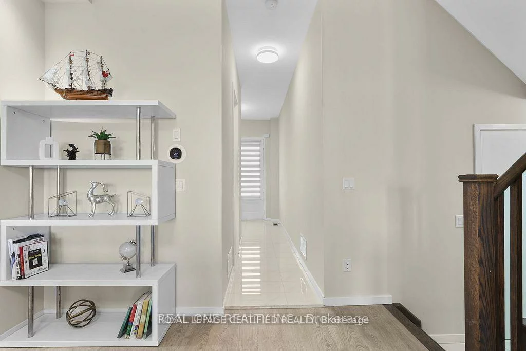 240, Elyse, Bayview Northeast, Aurora