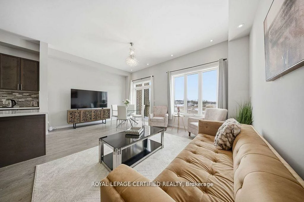 240, Elyse, Bayview Northeast, Aurora