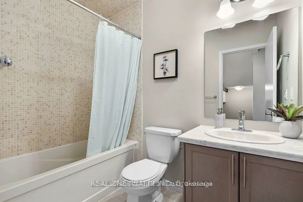 240, Elyse, Bayview Northeast, Aurora