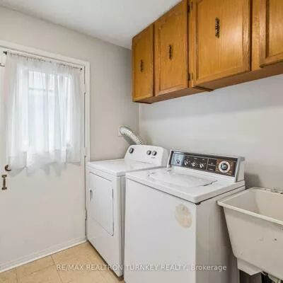 91, Batson, Aurora Village, Aurora