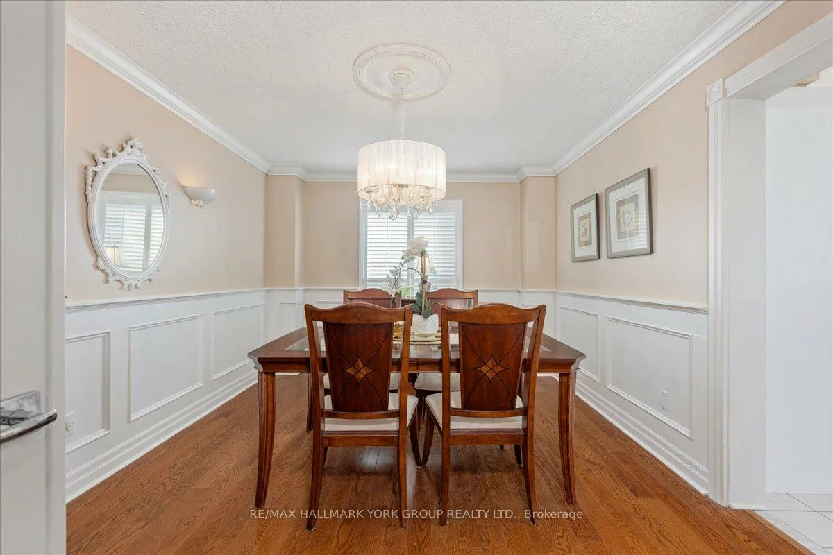 263, McClellan, Aurora Highlands, Aurora