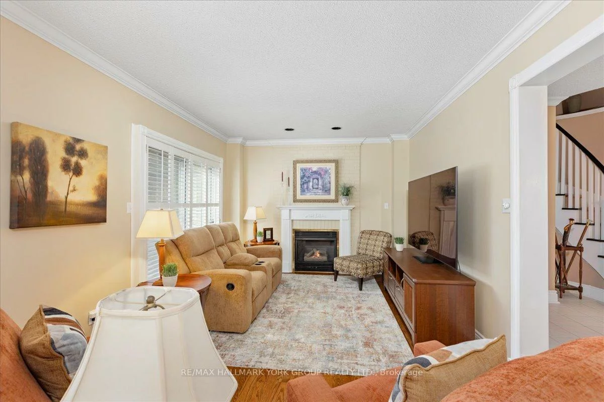 263, McClellan, Aurora Highlands, Aurora