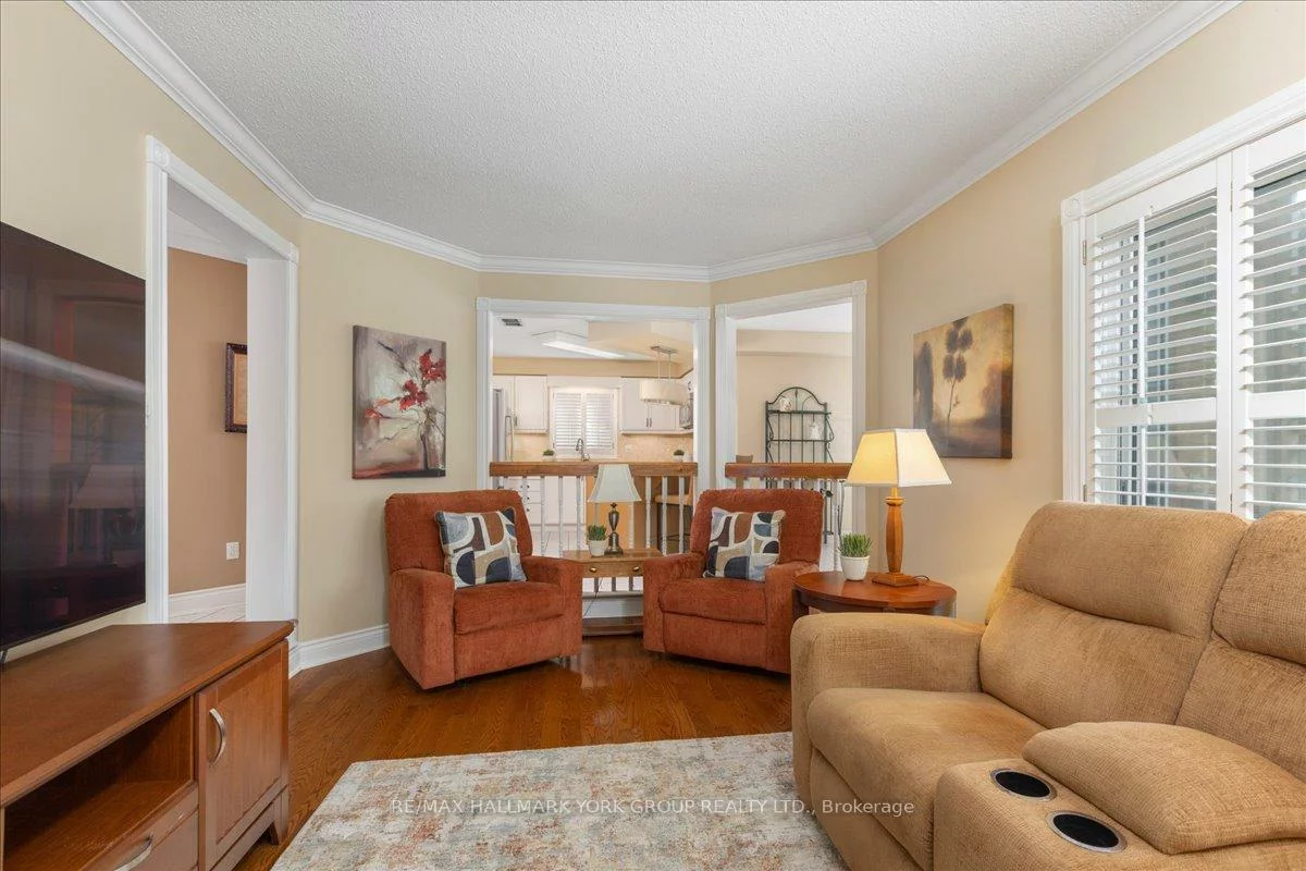 263, McClellan, Aurora Highlands, Aurora