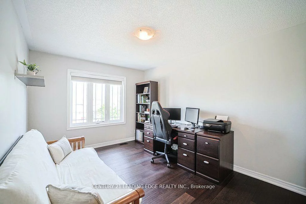 204, Ivy Jay, Bayview Northeast, Aurora