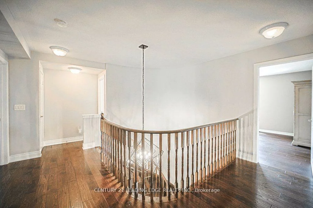 204, Ivy Jay, Bayview Northeast, Aurora