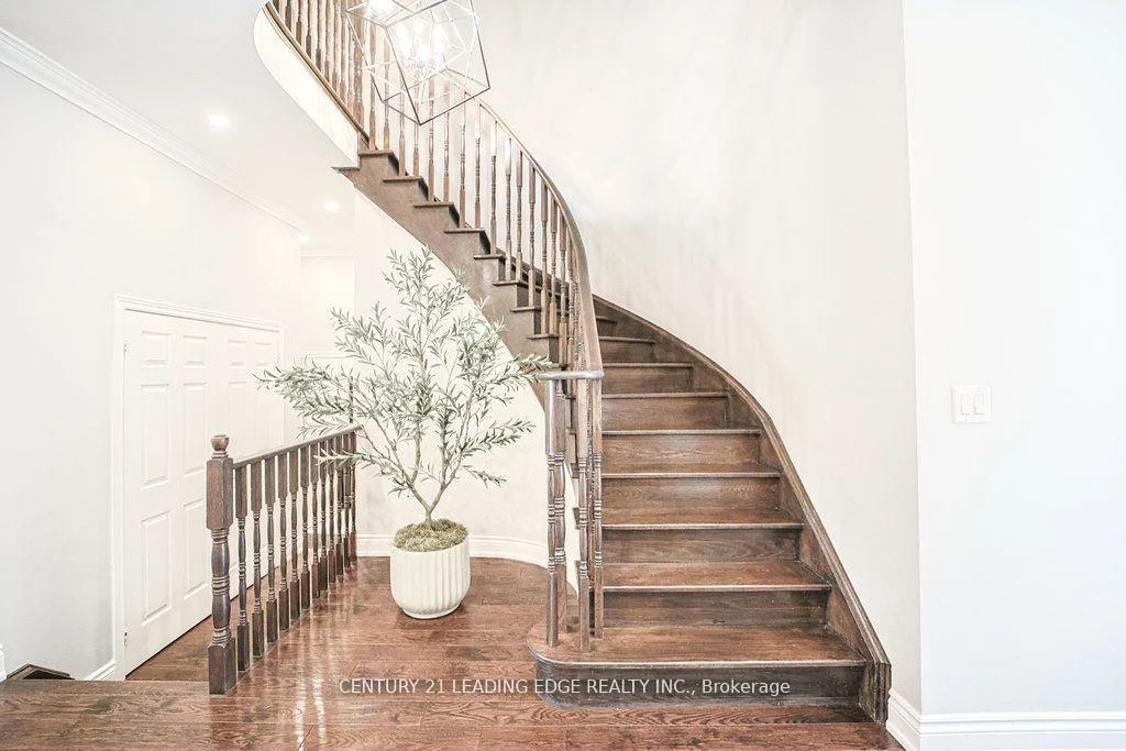 204, Ivy Jay, Bayview Northeast, Aurora