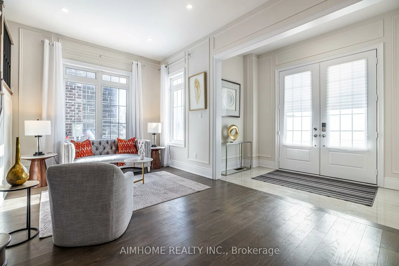 122, Scrivener, Rural Aurora, Aurora