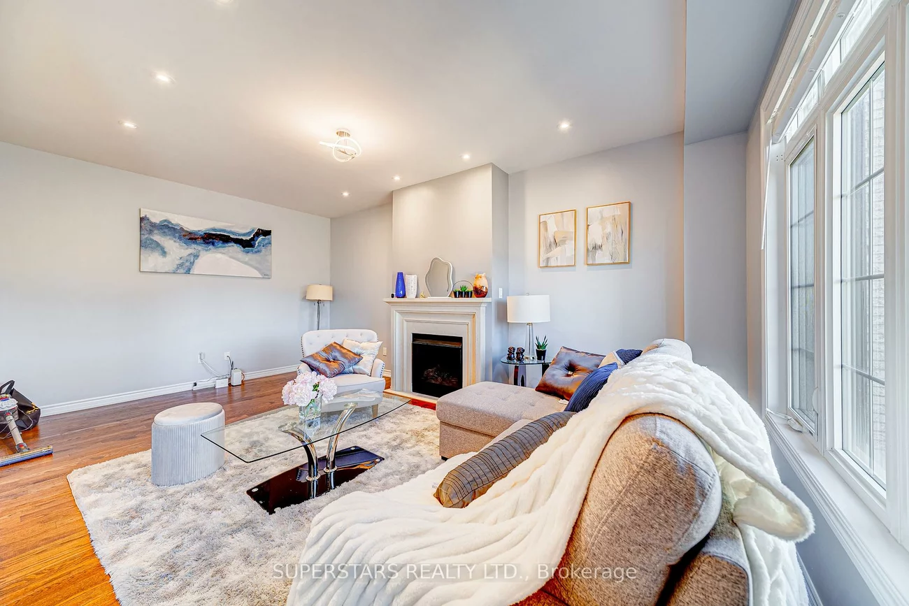 31, Roy Harper, Rural Aurora, Aurora