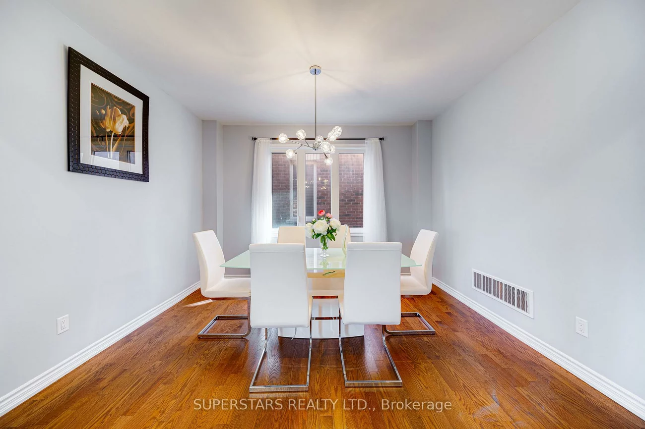 31, Roy Harper, Rural Aurora, Aurora