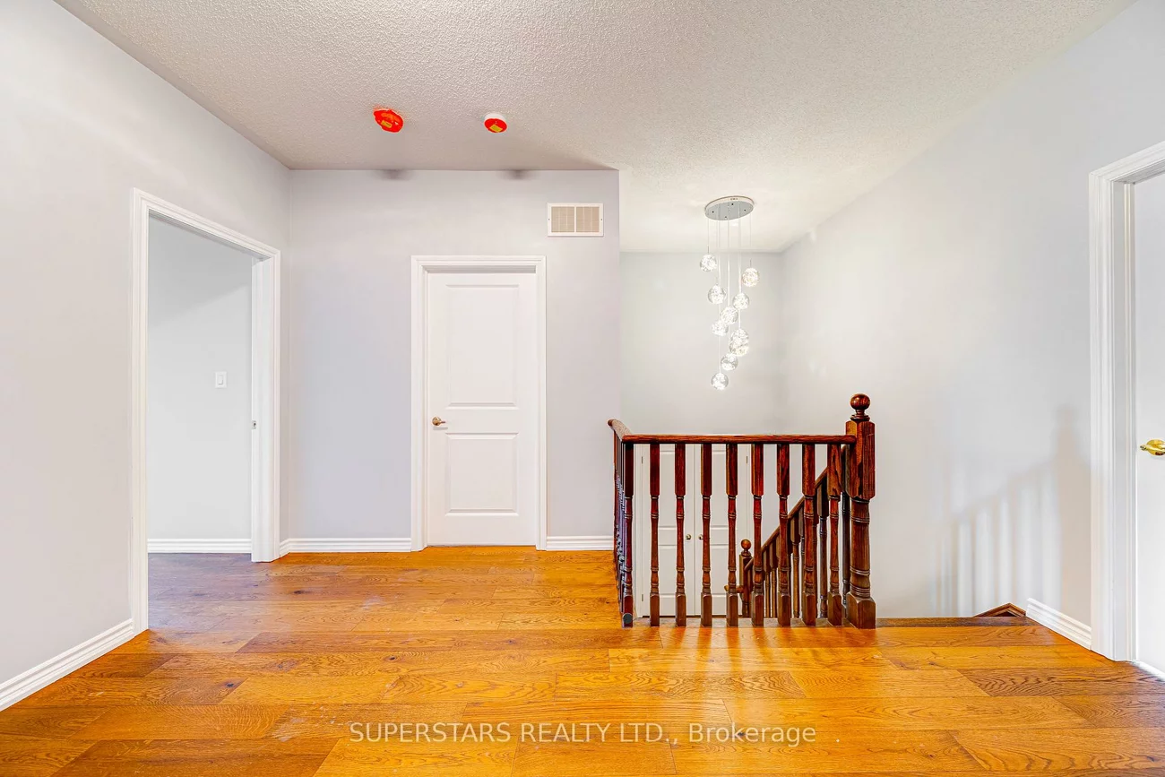 31, Roy Harper, Rural Aurora, Aurora