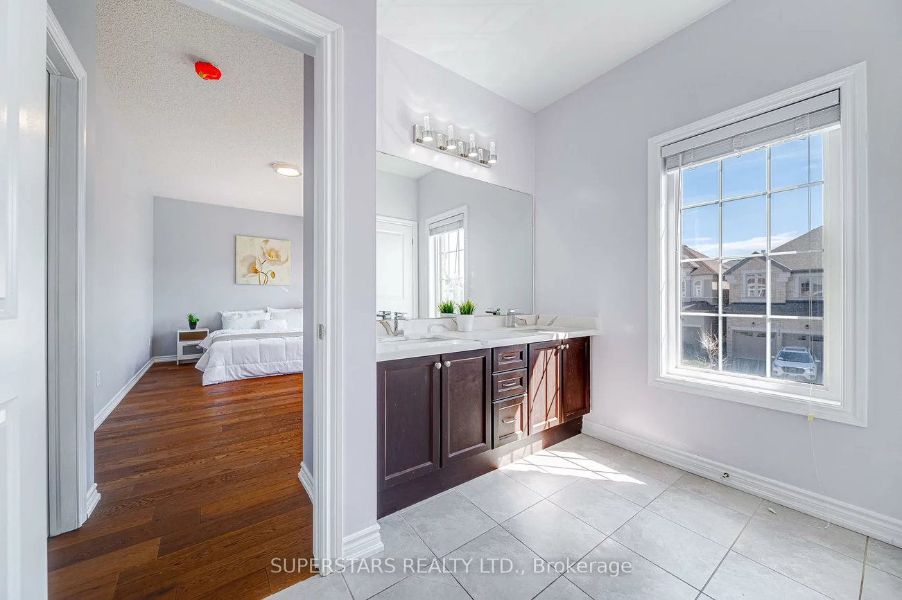 31, Roy Harper, Rural Aurora, Aurora