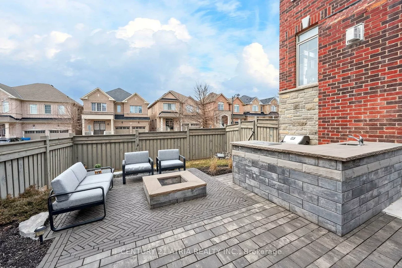 29, Rothwell, Rural Aurora, Aurora