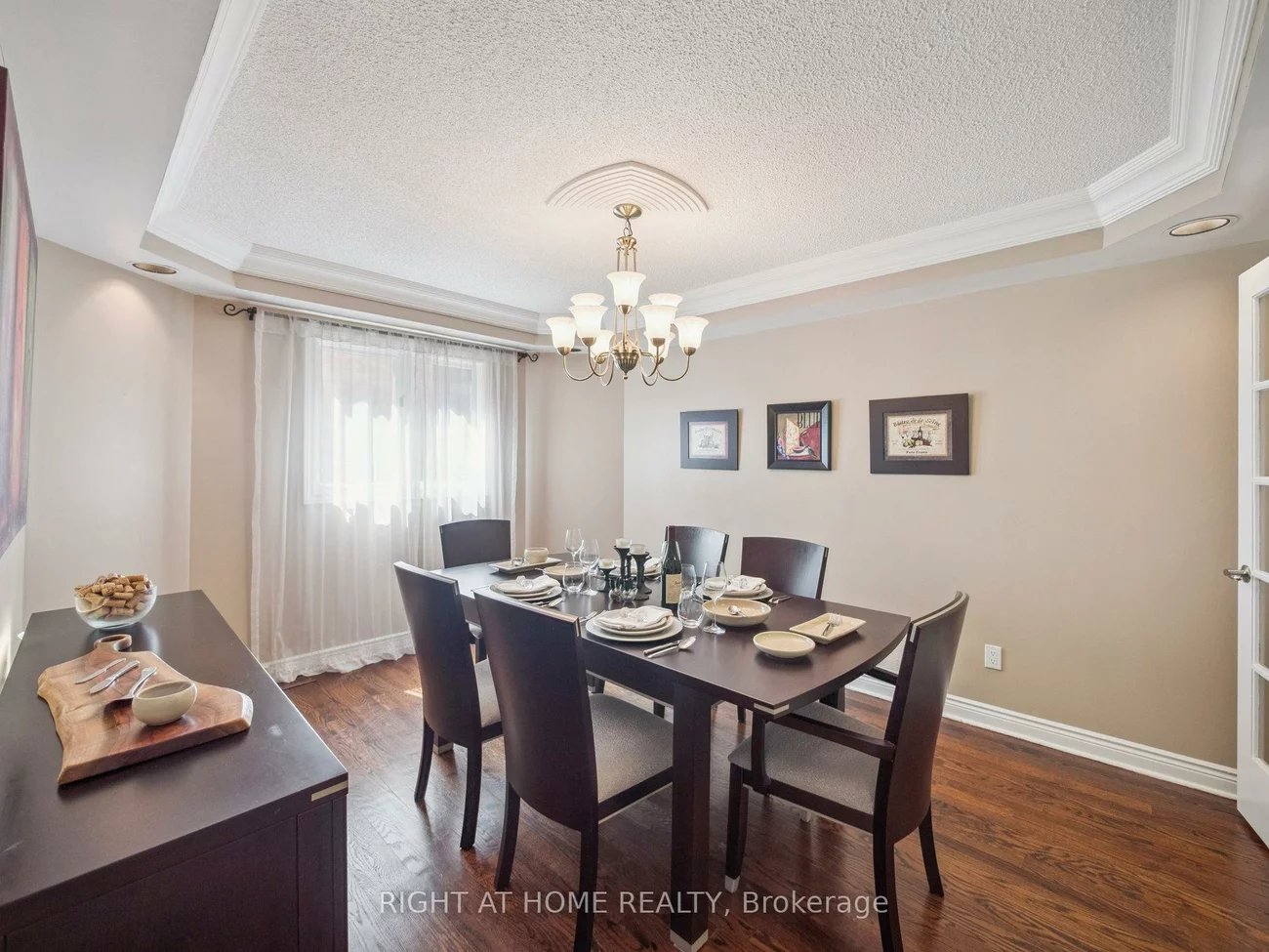 100, Carlyle, Aurora Highlands, Aurora