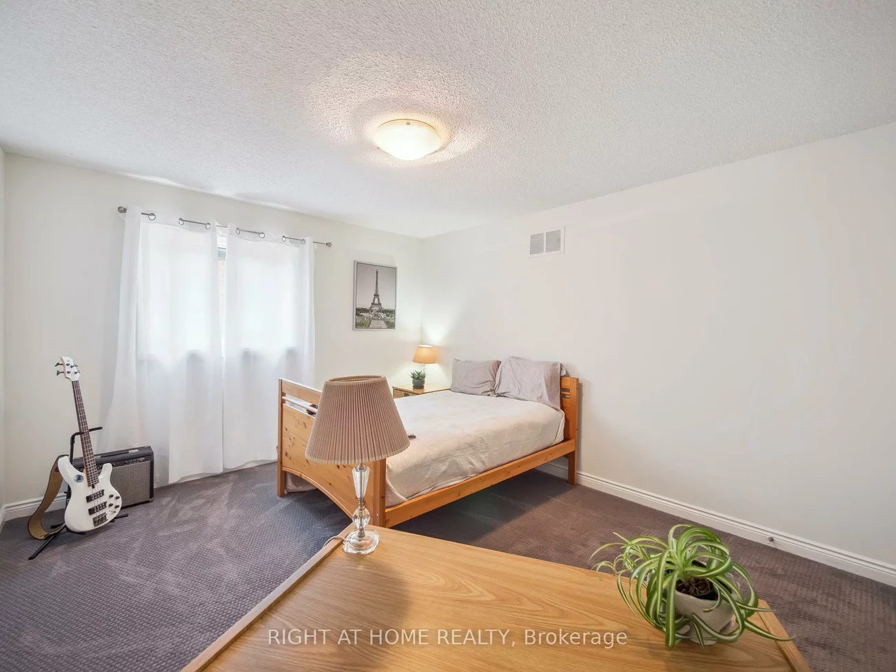 100, Carlyle, Aurora Highlands, Aurora