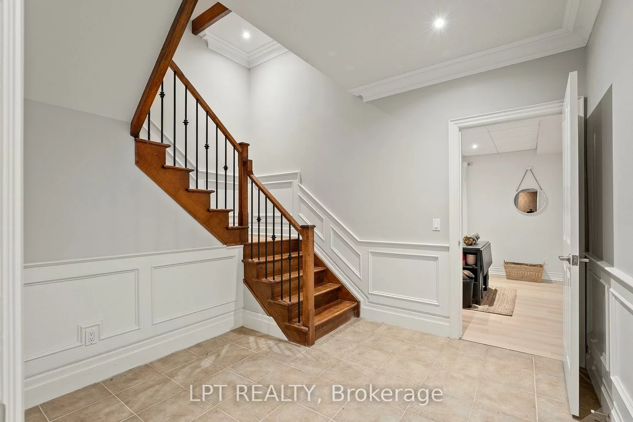 112, Tyler, Aurora Village, Aurora