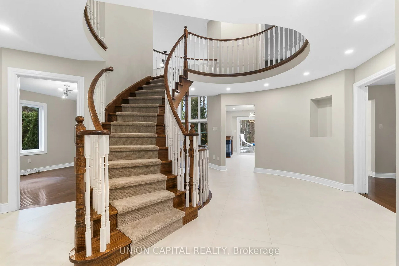 86, Charing, Aurora Highlands, Aurora