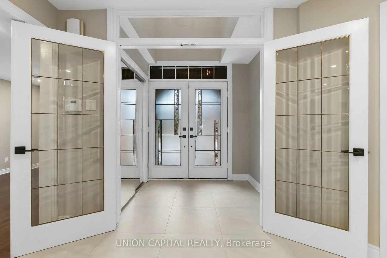 86, Charing, Aurora Highlands, Aurora