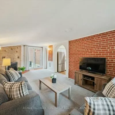 29, Seaton, Aurora Highlands, Aurora