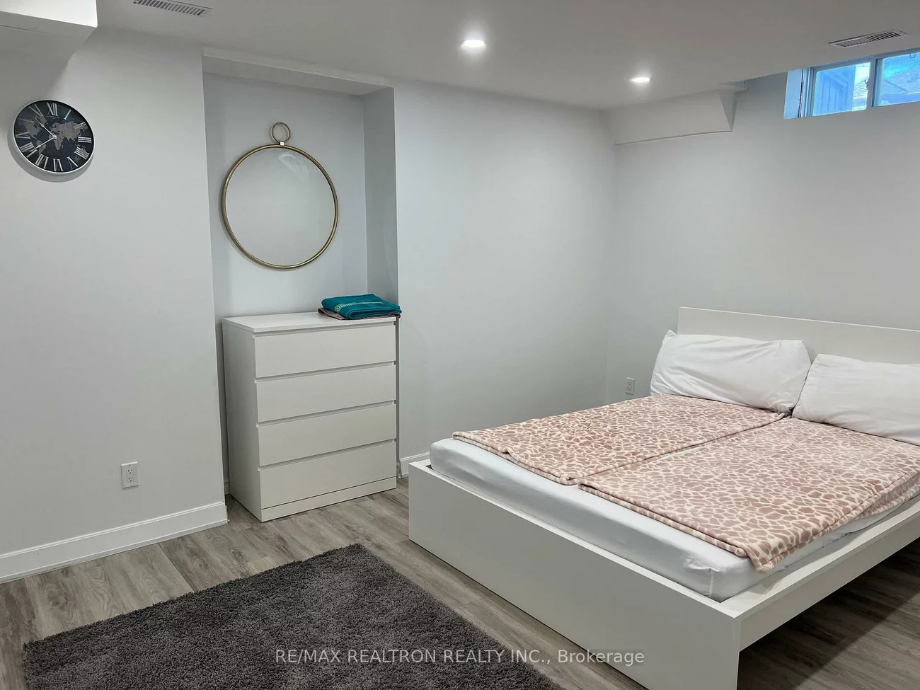 17, Delattaye, Bayview Northeast, Aurora