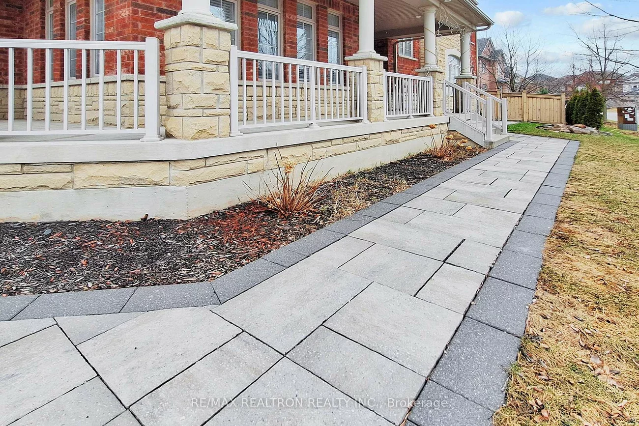 17, Delattaye, Bayview Northeast, Aurora