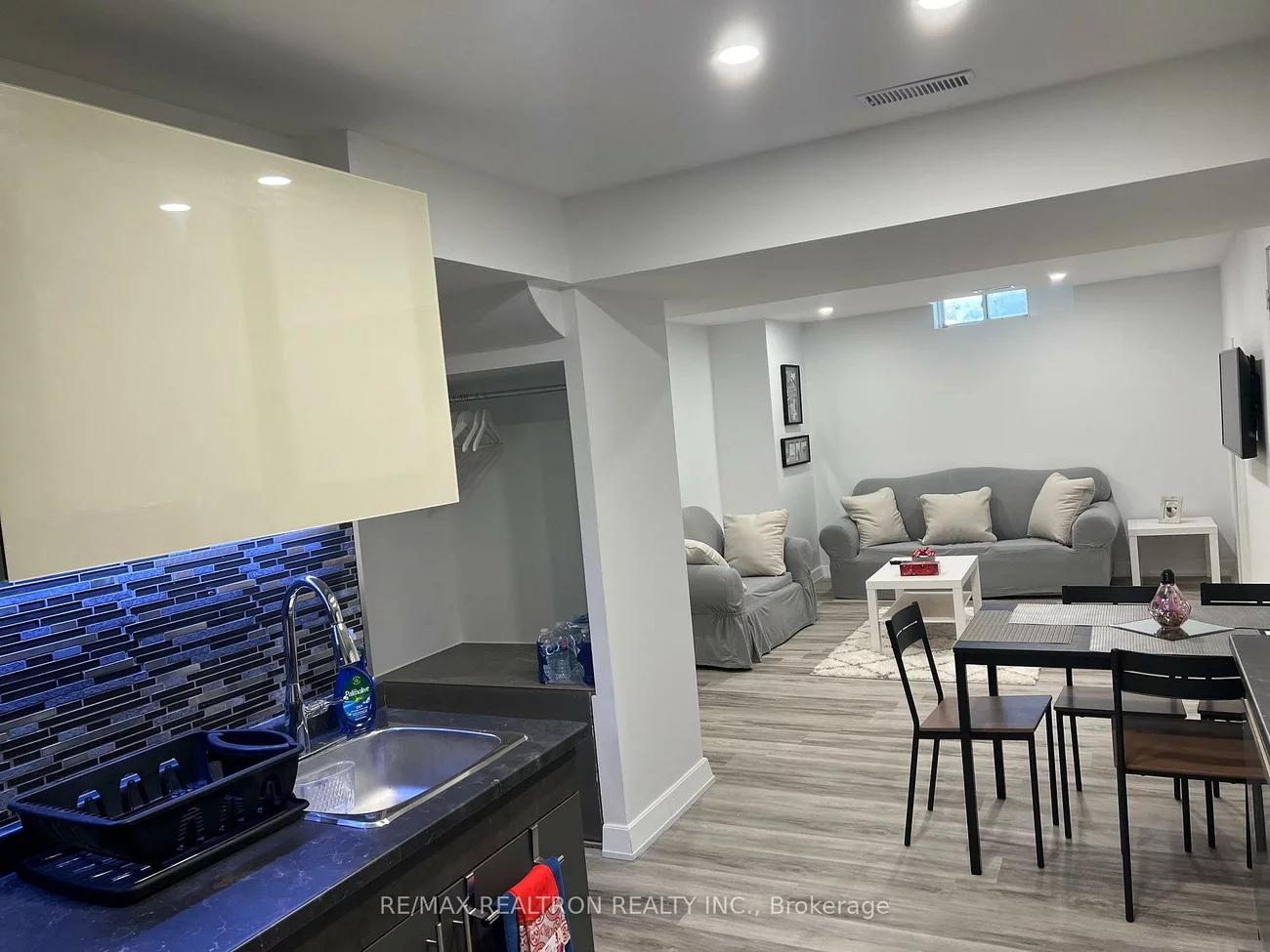 17, Delattaye, Bayview Northeast, Aurora