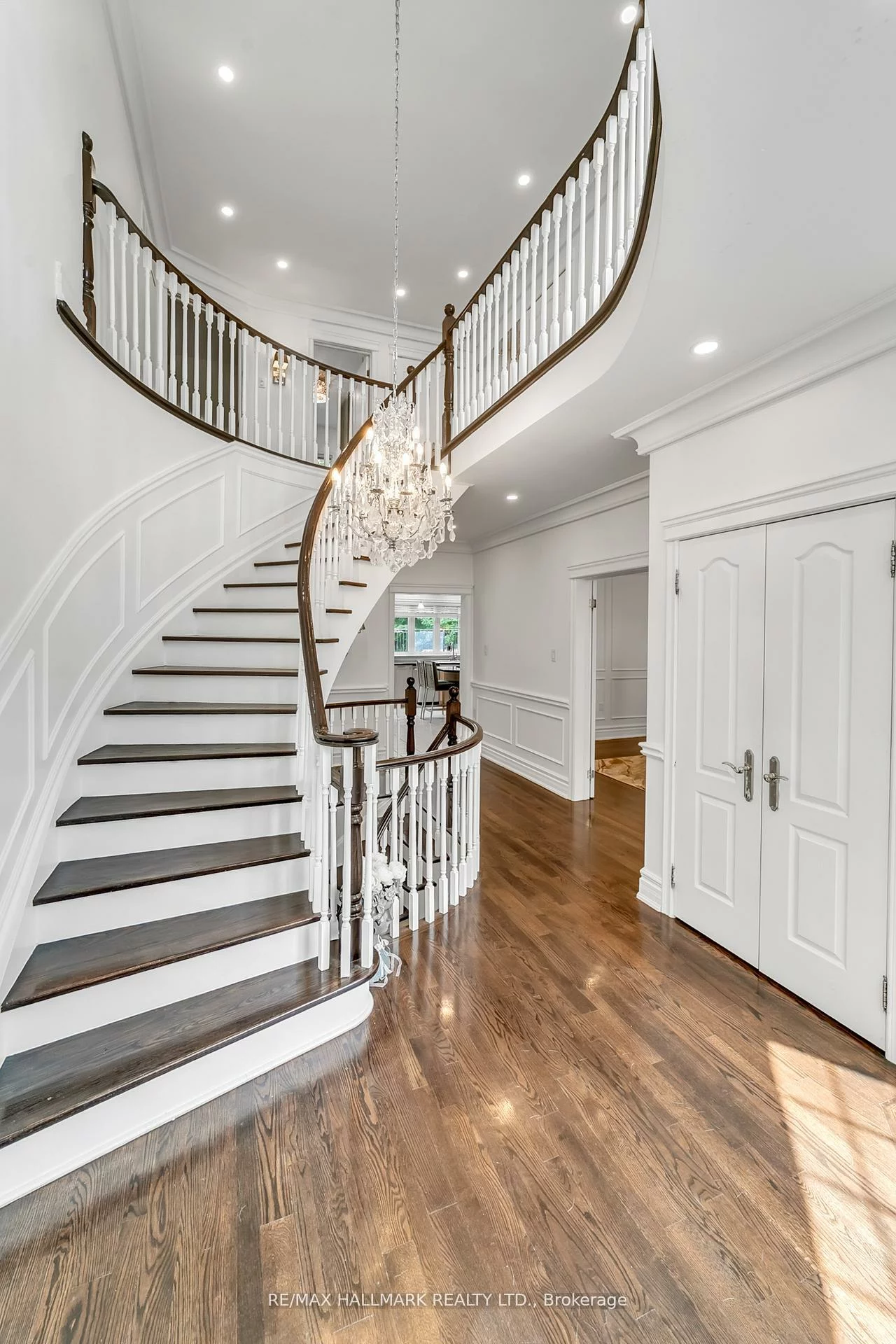 384, Kennedy, Aurora Highlands, Aurora