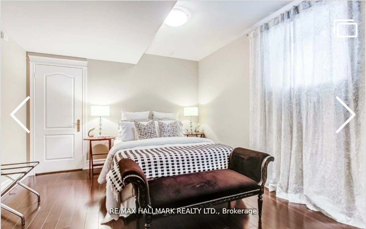 384, Kennedy, Aurora Highlands, Aurora