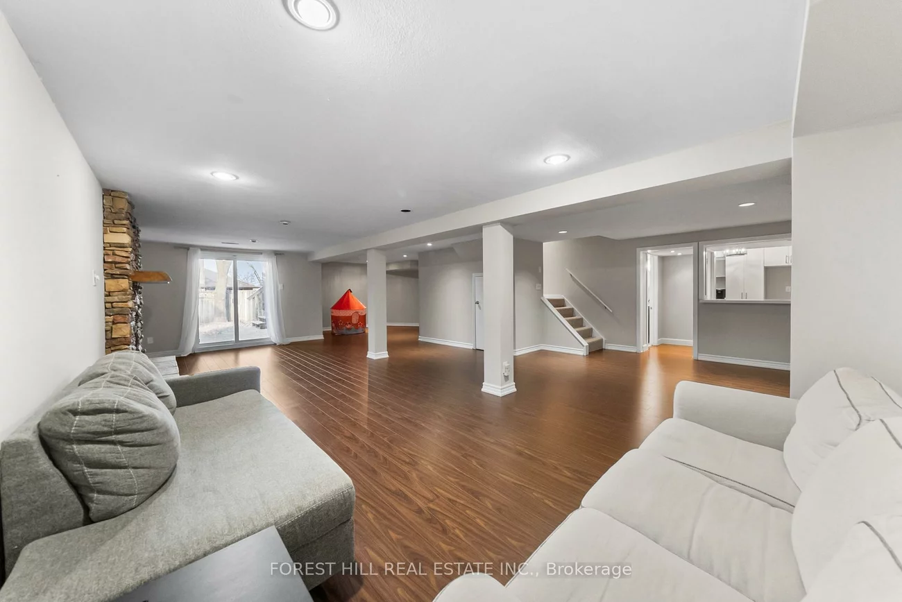 14, Valley, Aurora Heights, Aurora