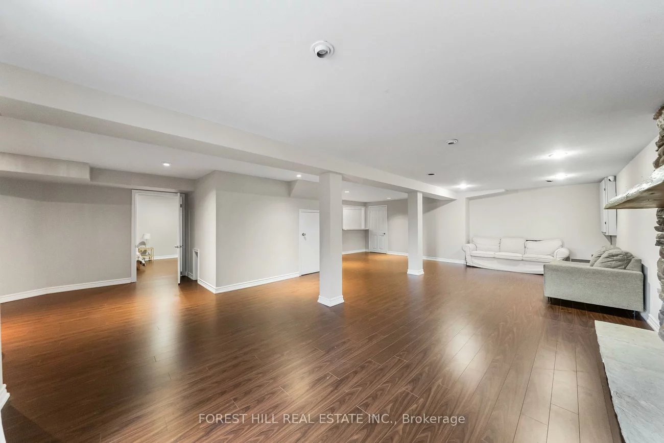 14, Valley, Aurora Heights, Aurora