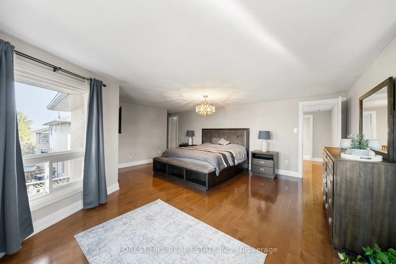 14, Valley, Aurora Heights, Aurora