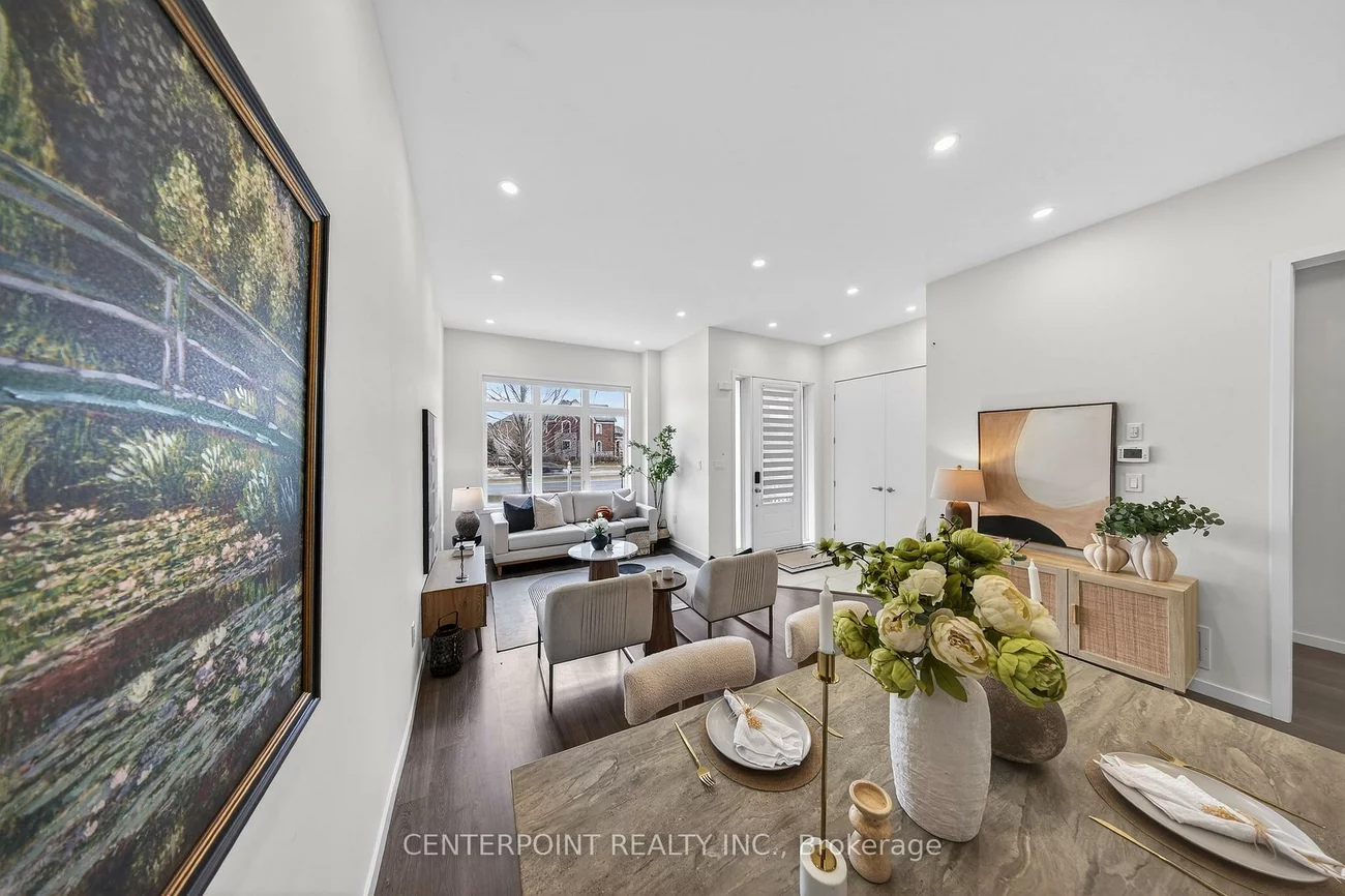 1240, Wellington, Bayview Northeast, Aurora