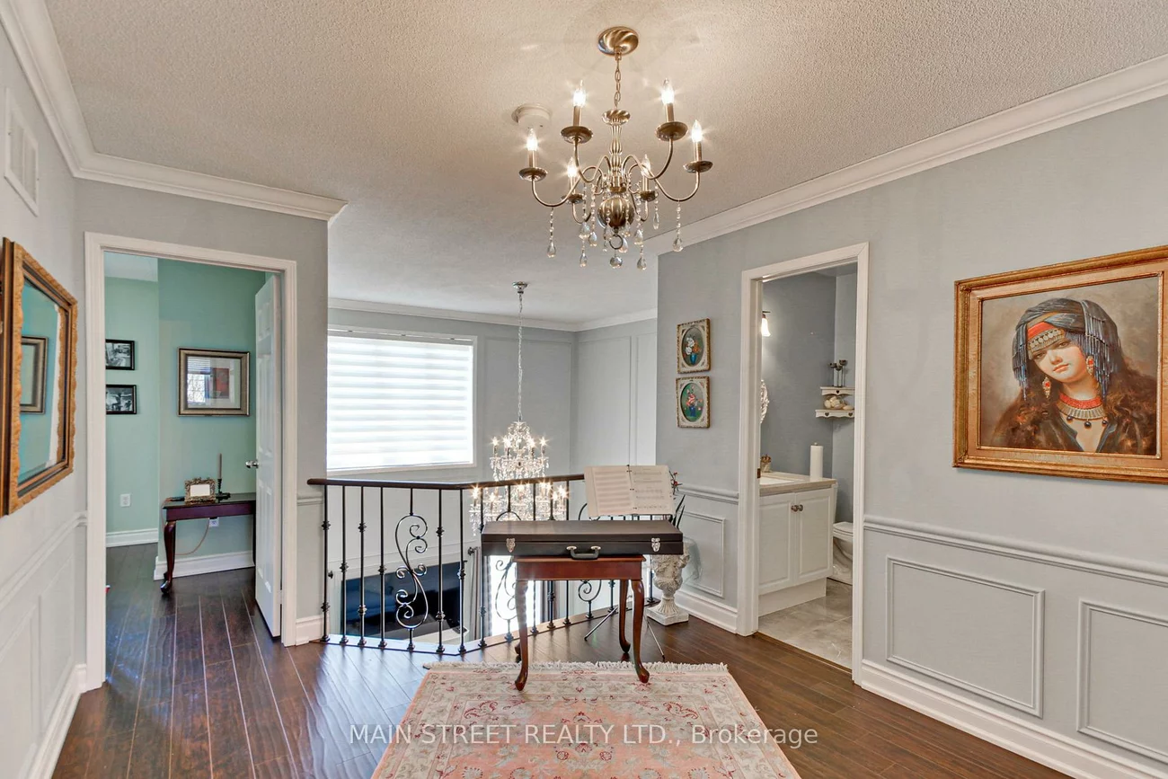 108, Hollandview, Bayview Wellington, Aurora