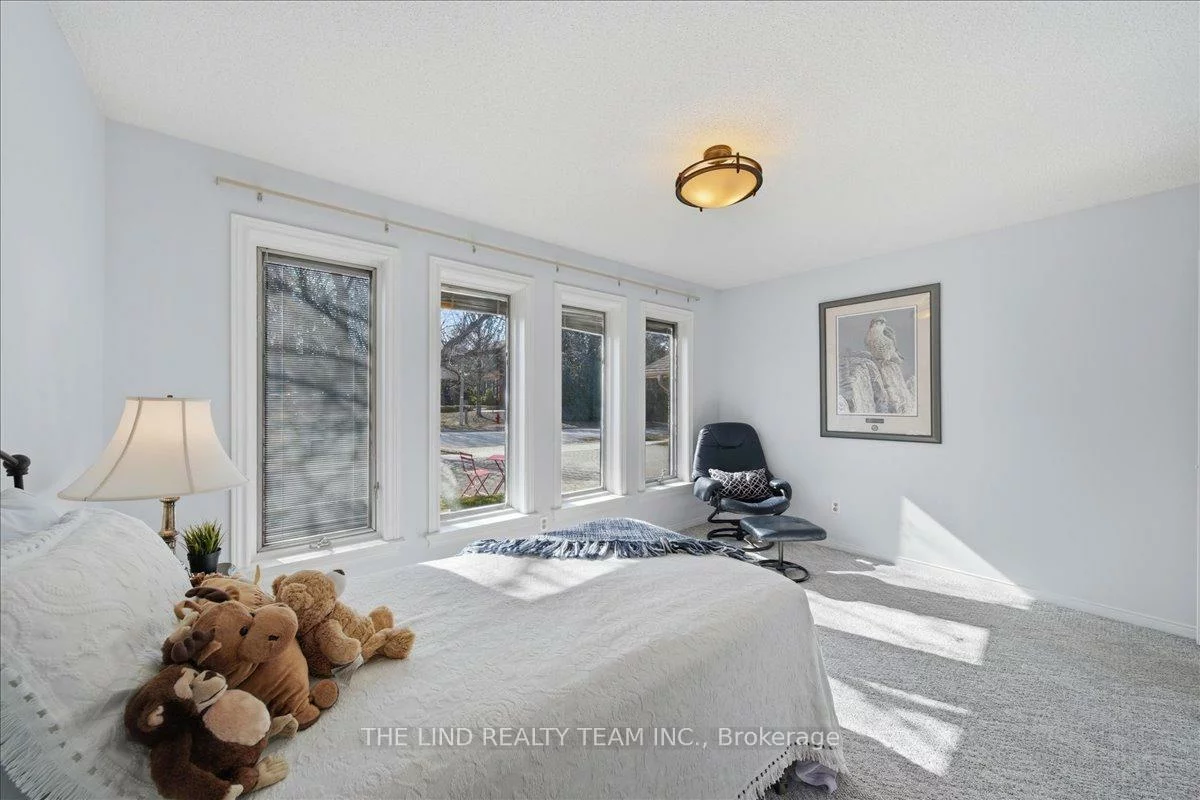 17, April, Aurora Heights, Aurora