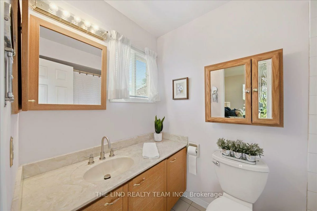 17, April, Aurora Heights, Aurora