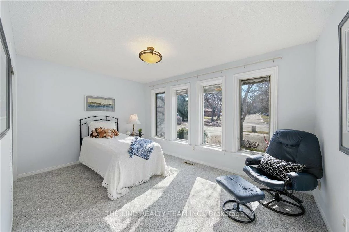 17, April, Aurora Heights, Aurora