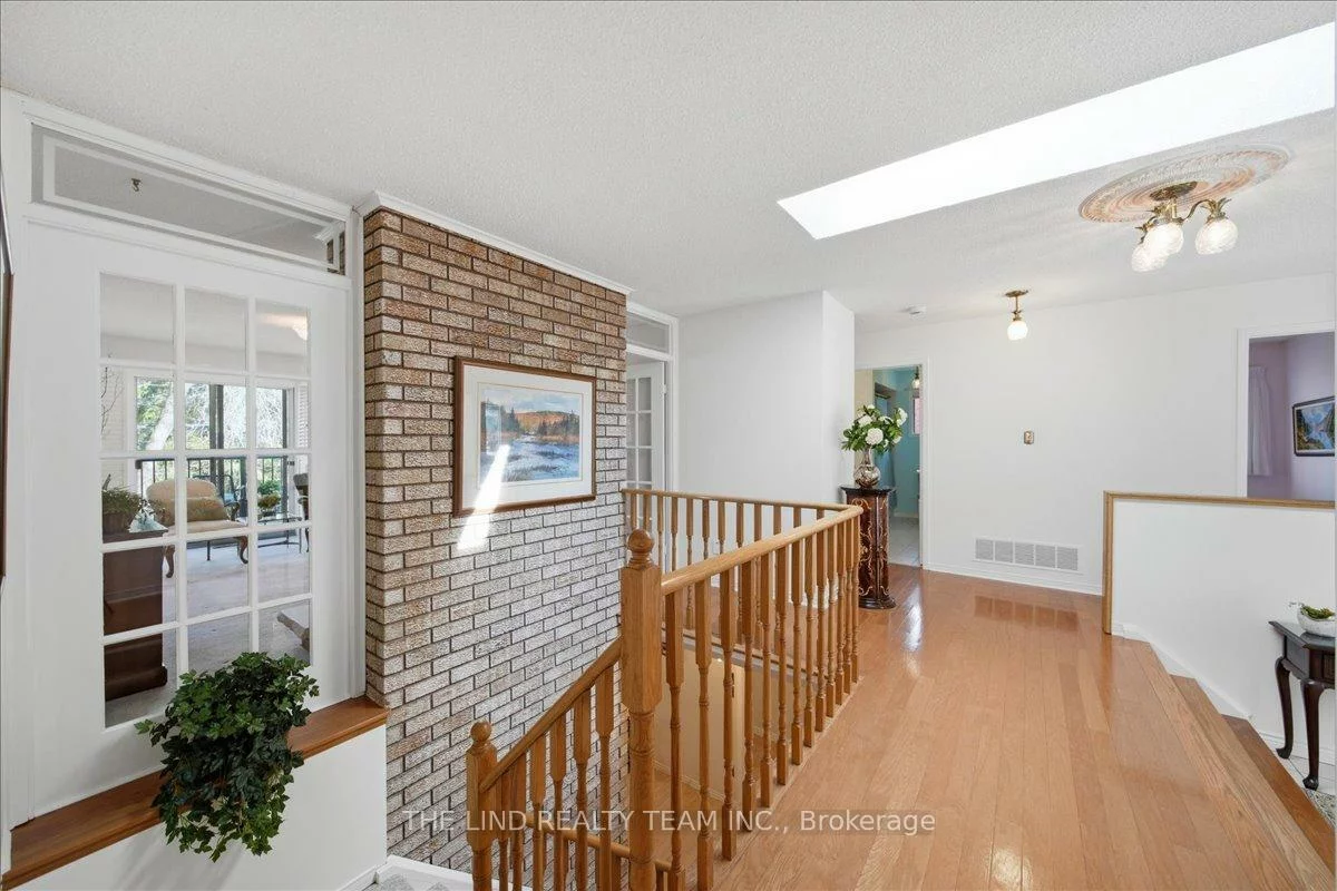 17, April, Aurora Heights, Aurora