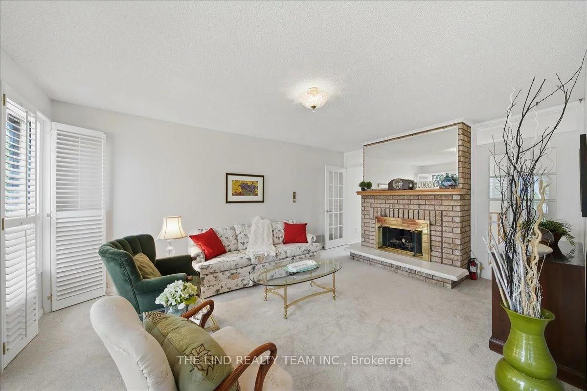 17, April, Aurora Heights, Aurora