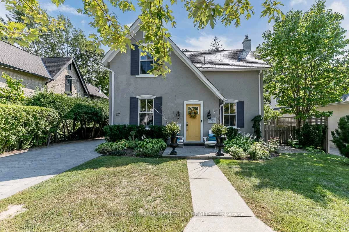 27, Catherine, Aurora Village, Aurora