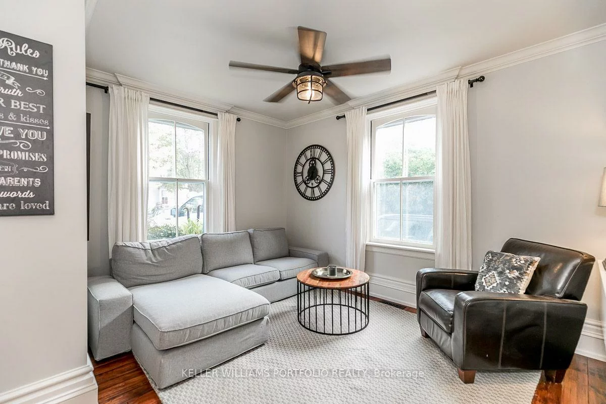 27, Catherine, Aurora Village, Aurora