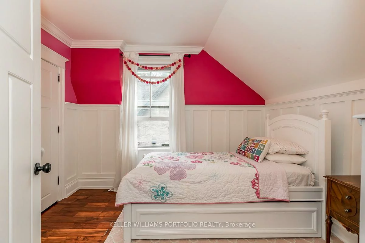 27, Catherine, Aurora Village, Aurora