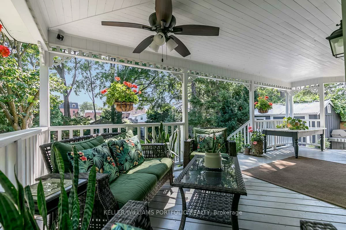 27, Catherine, Aurora Village, Aurora