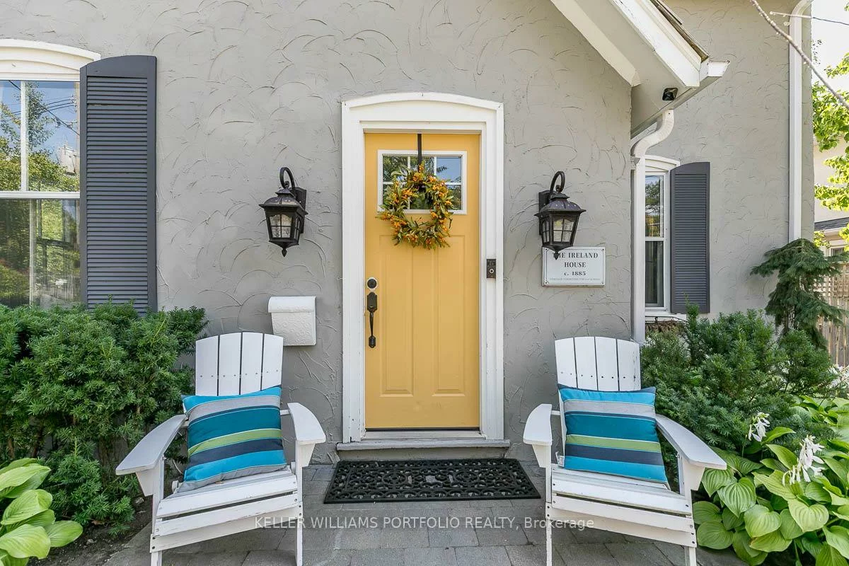 27, Catherine, Aurora Village, Aurora