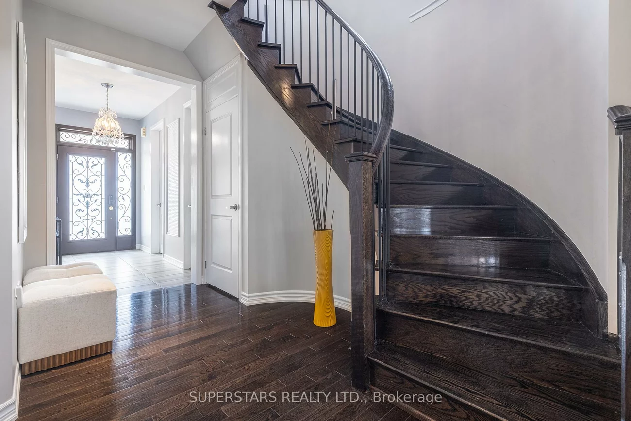 333, Thomas Phillips, Rural Aurora, Aurora